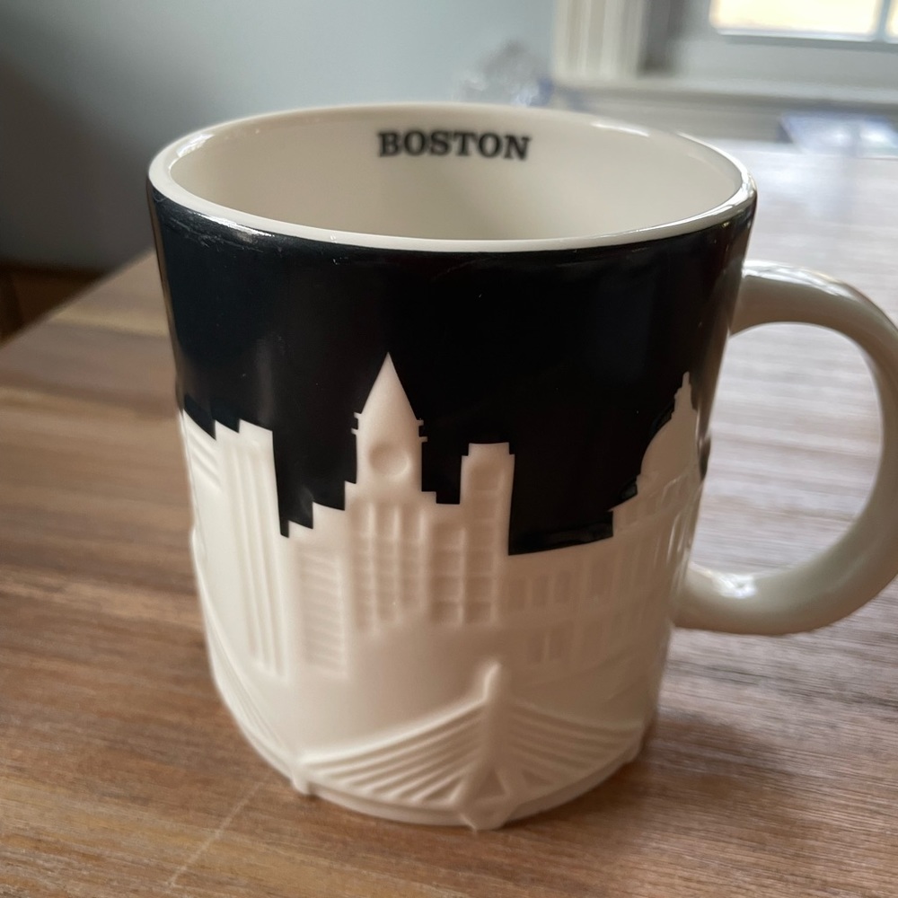 Starbucks Boston 2012 collectors series mug